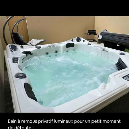 Du Lavoir Hotell *